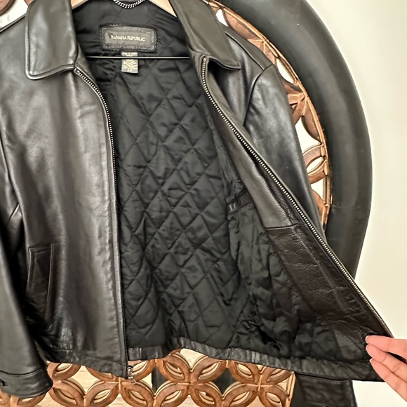Banana Republic Leather Bomber Jacket - Picture 3 of 6